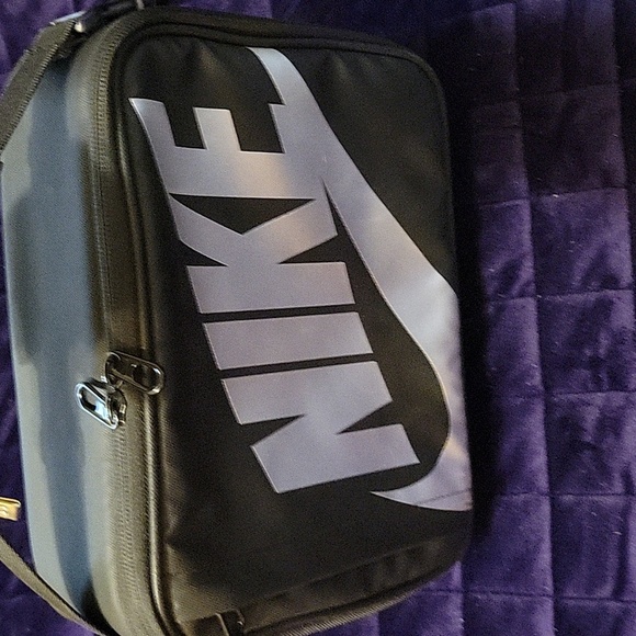 Nike Black Lunch Box - Picture 16 of 16